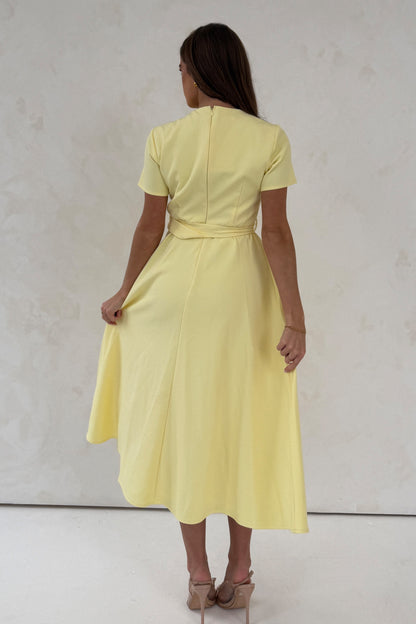 Sorelle Belted Midi Dress Yellow